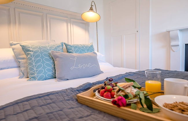 Bonheur, 16 Bartholomew Green, Southwold - Photo 2