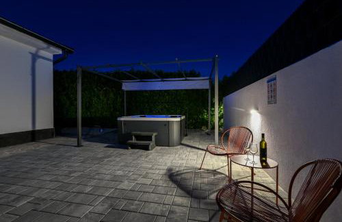 Holiday home Aprilis with pool, jacuzzi and sauna - Foto 44