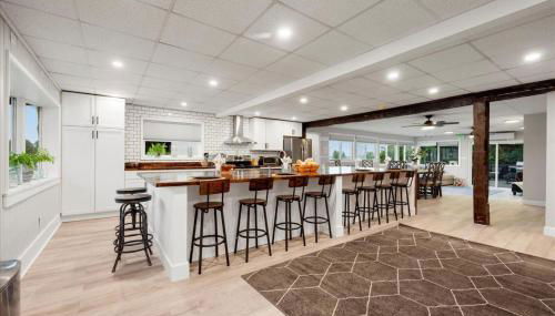 Whitewaters-Main plus Genoa on Oneida Lake - Sleeps 19 - Photo 2