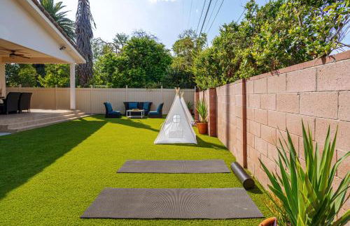 Regal 4 bed with hot tub close to Universal sleeps 15 - Foto 53