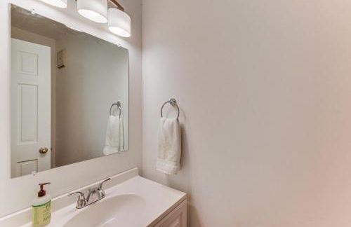 Spacious Home with Porch, 4 Mi to Downtown Clemson! - Foto 22