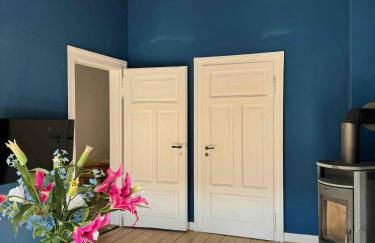 CLS Große City Altbau Wohnung für 4 Personen mit XXL Dusche, neues Bad, Dielen, Schlafsofa 160x200 mit 20cm Matratze, Smart TV & schnellem WLAN in Hildesheim Ost, Nespresso Maschine inklusive Kapseln, Nähe HAWK, Uni, Bosch, Ostbahnhof, A7 - Foto 16