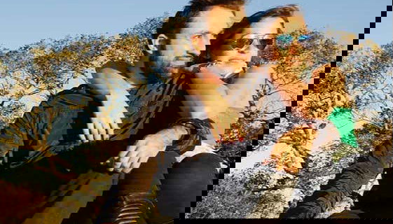 Pedra Redonda Hiking Tour - Photo 2, A couple on the tour