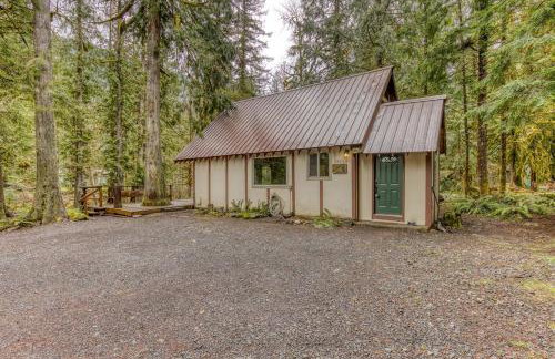 Thompson Cabin - Charming Salmon Riverfront A-Frame Oasis w/ fireplace - Foto 66