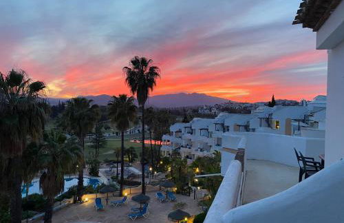 Casa Mariana Penthaus apartment with golf and mountains view - Photo 2