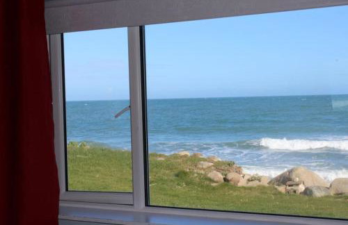 The Beach House - Photo 19