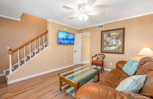 STEPS from Flagler Avenue! Charming Home with Private Garage and Full Kitchen! - Foto 10