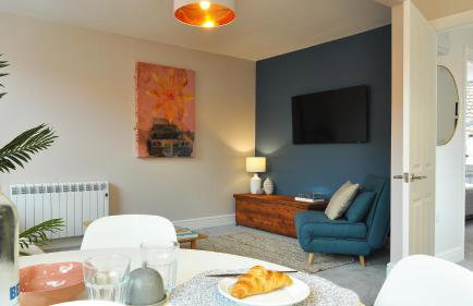 Trident Court Apartments - Photo 13