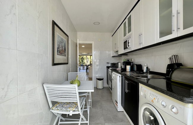 Quarteira Stylish With Pool by Homing - Foto 4