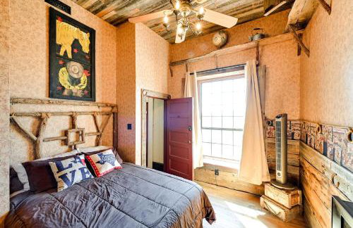 Western-Themed Decatur Studio on Main Street! - Foto 11