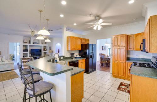 Walk to Lake Home with Screened Porch in Sebring! - Foto 7