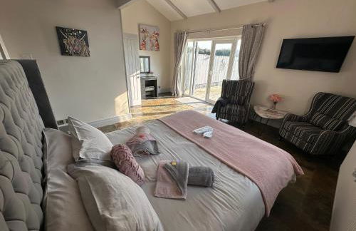 Dwylig Isa Holiday Cottages - Photo 31