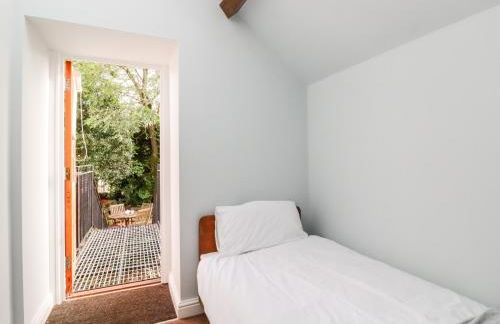 The Stables - Photo 14