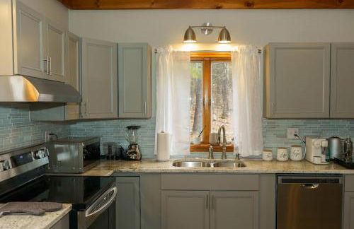 Secluded Catskills Cabin , Cozy and Private - Foto 47