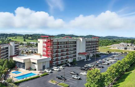 New 2 Bed 2 Bath Condo with Pool at BMS - Foto 35