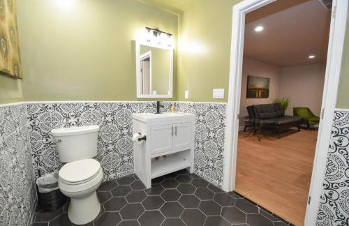 Luxe 6BR Escape Sleeps 24, Private Parking only 5min to Mid&Dtwn ATL - Foto 4