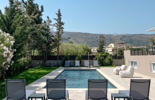 Sweven Villa Private Pool & Absolute Privacy , Stunning Sunsets - Photo 15