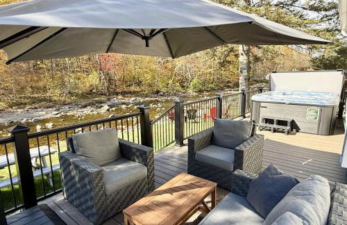 Jay Peak Getaway on Trout River - Foto 46