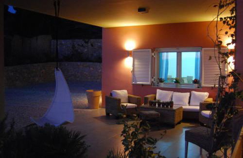 Astrolabe Hotel - Photo 11