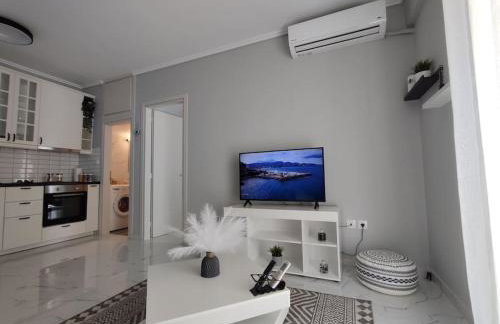 Amalia's Luxury Apartment - Photo 4