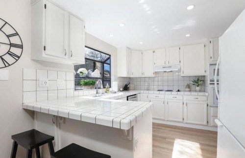 *DESIGNER East Bay Remodel Home* - Foto 17