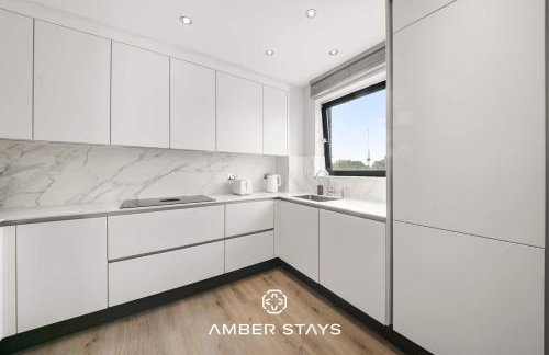 Modern 3 Bed Apartment in Acton by Amber Stays, Perfect for Business & Contractors - Photo 28