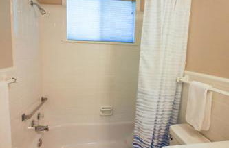 Luxury Midtown Home - Only a few blocks from FGH - Foto 14