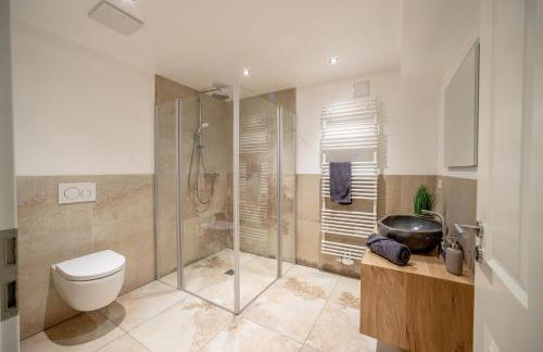 Landhaus Karbach komplett oder einzelne Wohneinheiten Villa inkl Sauna bzw Waldhäuschen - Foto 18