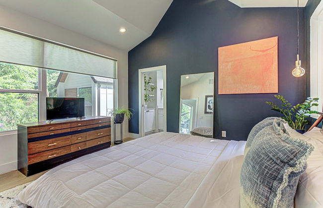 Private Backyard in East Austin - Photo 3