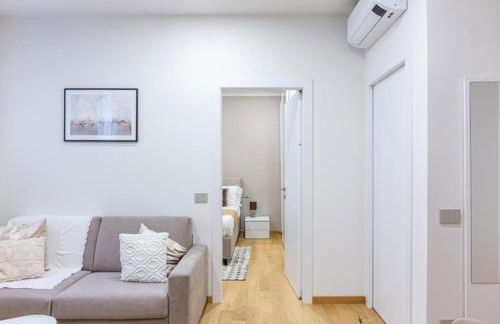 CASATI CENTRAL STATION Metro M1, M2, M3 - Photo 19