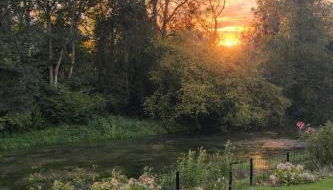 Cosy Riverside Hideaway - Foto 2