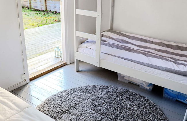 6 Person Holiday Home in Mellbystrand - Photo 4