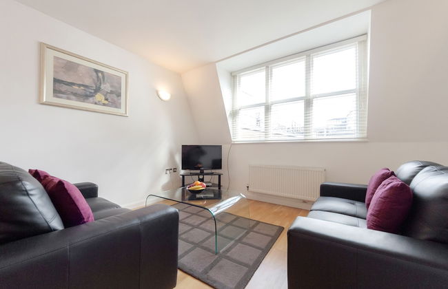 Roomspace Apartments -Groveland Court - Photo 12