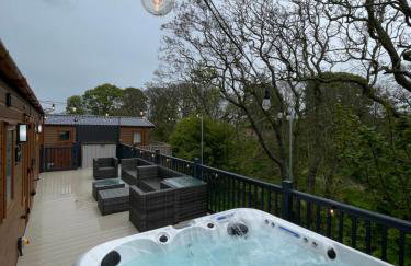 Boggy Creek - lodge with hot tub - Photo 27