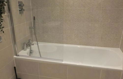 Entire Prestige Apartment in Poole Quay - Free Parking, Fast WiFi, Smart TV & Netflix - Foto 28