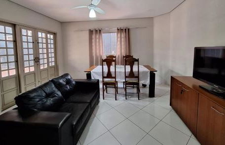 SOBRADO - 5 quartos - 4 banheiros - 4 vagas de garagem - Foto 2