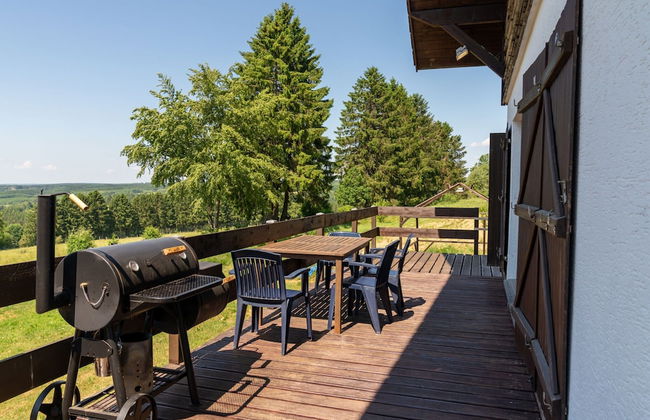 Typical Ardennes Chalet With hot tub - Foto 20