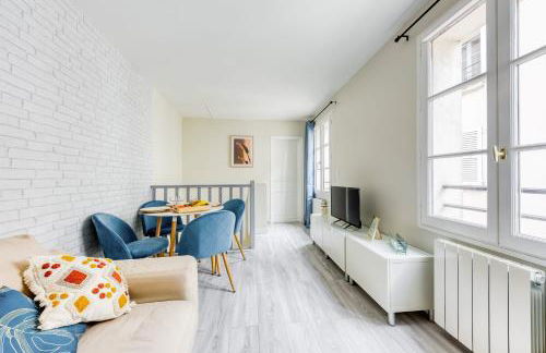 Duplex Cosy I Parking Gratuit I RER 3min I Paris 15min - Foto 8