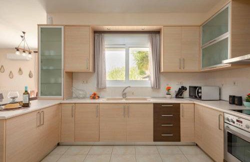 Melenia Residences for Family Holidays by the Beach - Photo 33