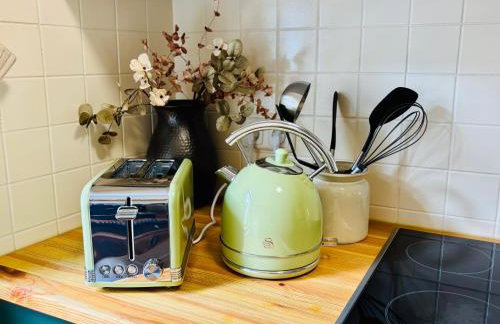 AyCatcherHomes - Chiron Boutique Apt 2BR Old Town Marburg - Foto 33