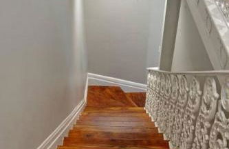 Newly Renovated 4 bed 3 bath and 2 Parking Spots - Foto 15