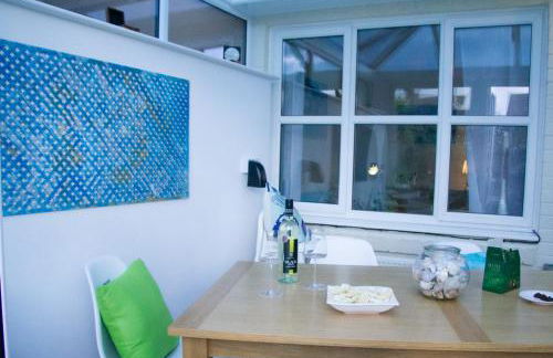 Stunning Seafront House with garden and private parking - Foto 20