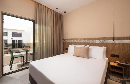 Cosmeen Lifestyle Boutique Stay - Photo 47