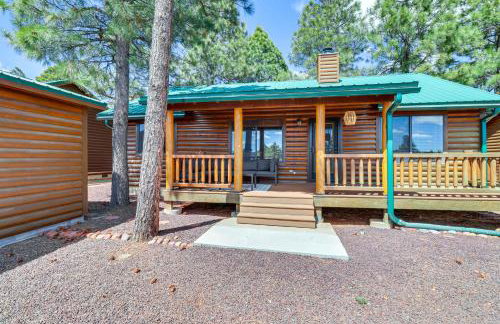 Near Lakes and Trails Pet-Friendly Cabin in Arizona - Foto 1