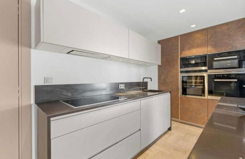 REF 1244 - Cannes Back Croisette - Sea view apartment for rent - Photo 10