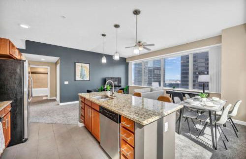 LAKE VIEWS | Paid Parking | Downtown | Gym - Foto 15