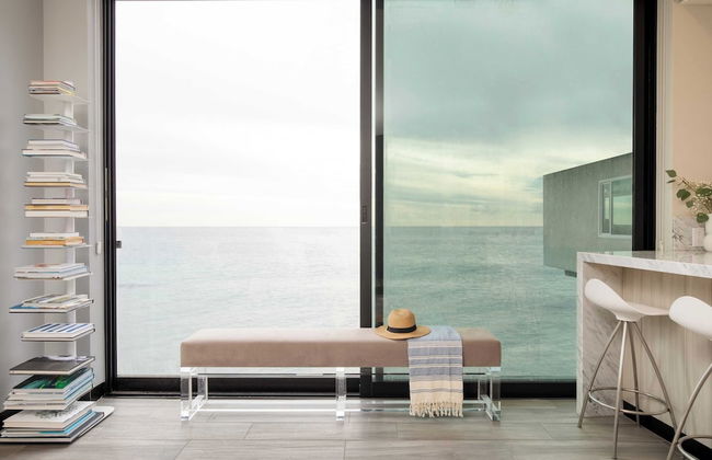 Matador by Avantstay Ocean Front Malibu Pad w/ Rooftop Patio - Photo 11