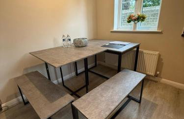 Oberon's Rest - Spacious 2 Bed Home perfect for Contractors & Families near Shipley, Bradford - Foto 6