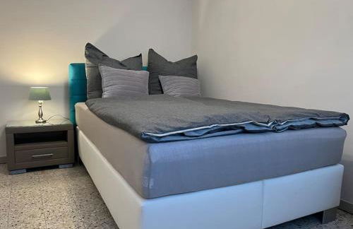 Geräumiges Haus mit viel Platz, Garten und den Parkplätzen - Foto 7