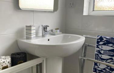 Cozy coastguard cottage with sea views - Foto 16